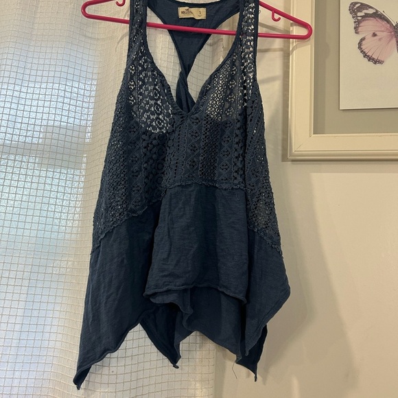 💗 Hollister Blue Lace Sleeveless Asymmetrical Tank Top - Picture 1 of 3